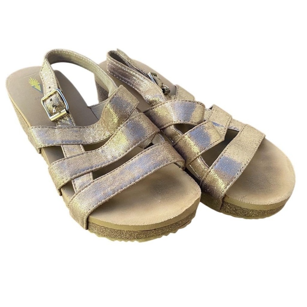 Volatile Size 3 Girls Gold Sparkle Strappy Buckle Platform Wedge Sandal Preowned